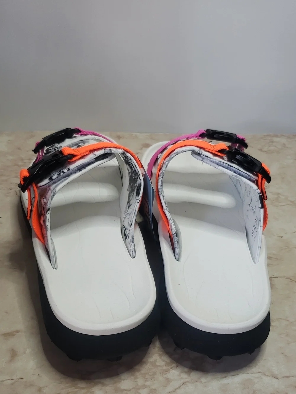 Merrell men straps buckles